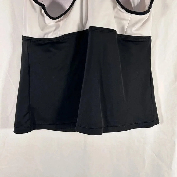 Jag Active Swim Top Women's Medium White Purple Padded Sleeveless Pullover - Picture 7 of 8